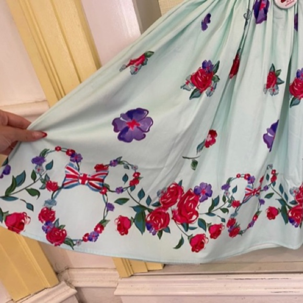 Disney Dress Shop Epcot UK England British Alice in Wonderland Skirt L - Picture 3 of 8